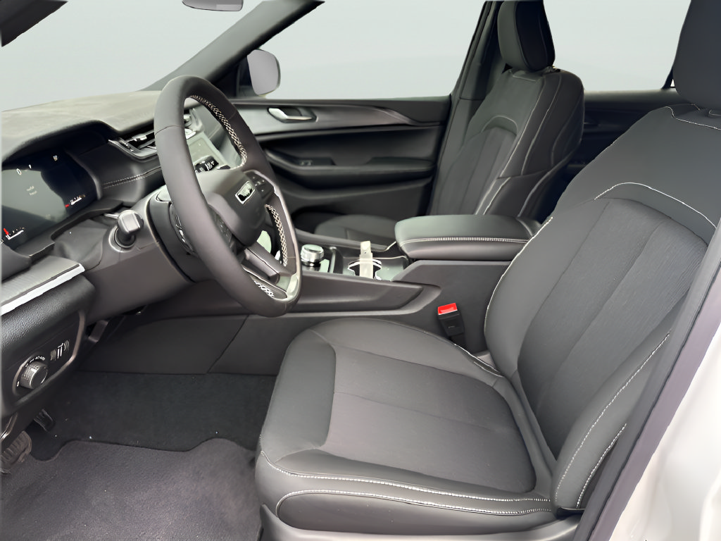 New 2026 Jeep Grand Cherokee Laredo RWD image 16