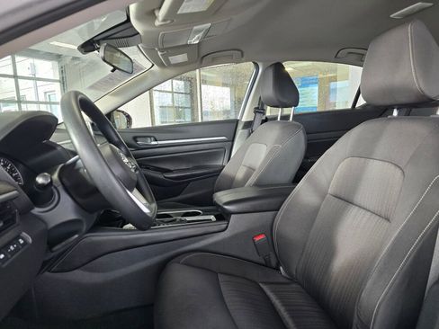Used 2023 Nissan Altima 2.5 SV image 23