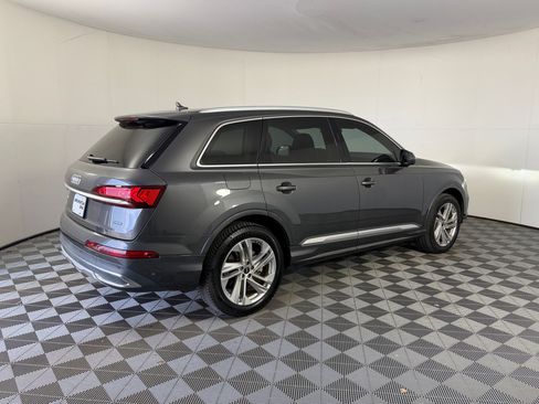 Used 2022 Audi Q7 3.0T Premium Plus w/ Premium Plus Package AWD/4WD image 9