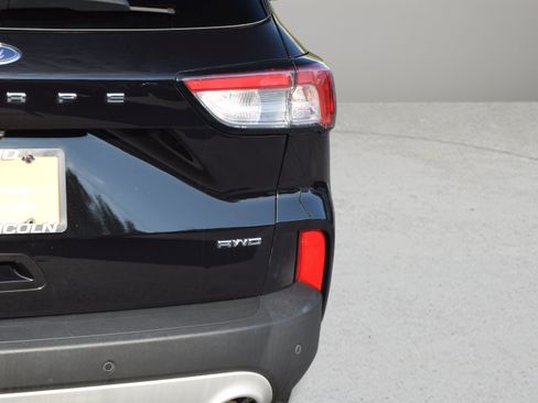 Used 2022 Ford Escape Titanium w/ Class II Trailer Tow Package AWD/4WD image 6