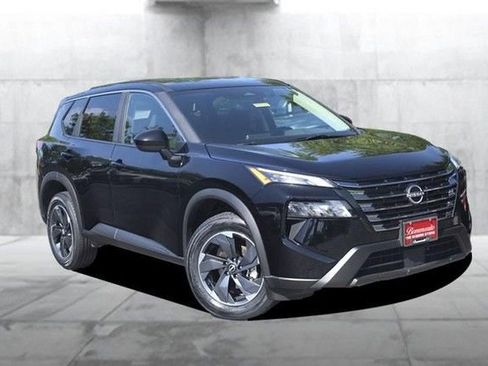 Certified 2025 Nissan Rogue SV AWD/4WD image 2