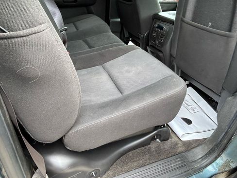 Used 2010 Chevrolet Avalanche LS w/ Interior Plus Package AWD/4WD image 19