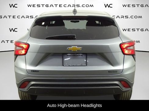Used 2024 Chevrolet Trax LS image 7