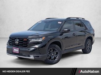 Used 2025 Honda Pilot TrailSport video 1