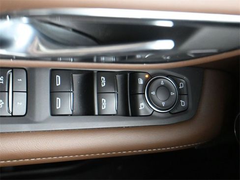 Used 2023 Chevrolet Tahoe High Country image 12