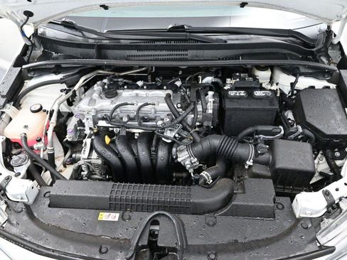 Used 2021 Toyota Corolla LE image 30