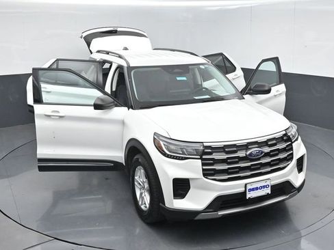 Certified 2025 Ford Explorer Active AWD/4WD image 55