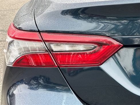 Used 2021 Toyota Camry XLE w/ Navigation Upgrade Package image 50