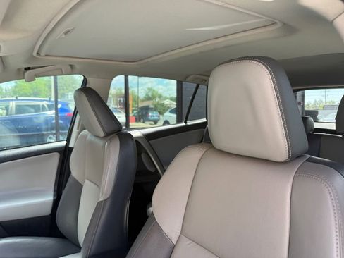 Used 2014 Toyota RAV4 Limited w/ Technology Package AWD/4WD image 26