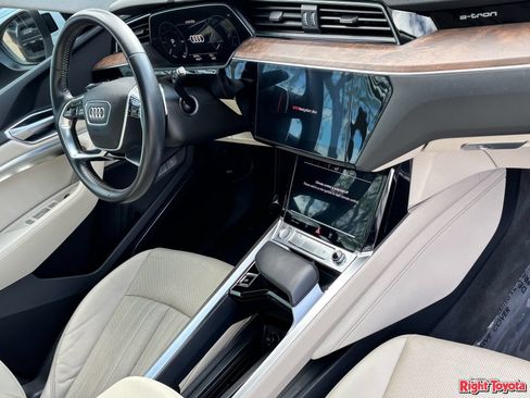 Used 2019 Audi e-tron Premium Plus AWD/4WD image 12