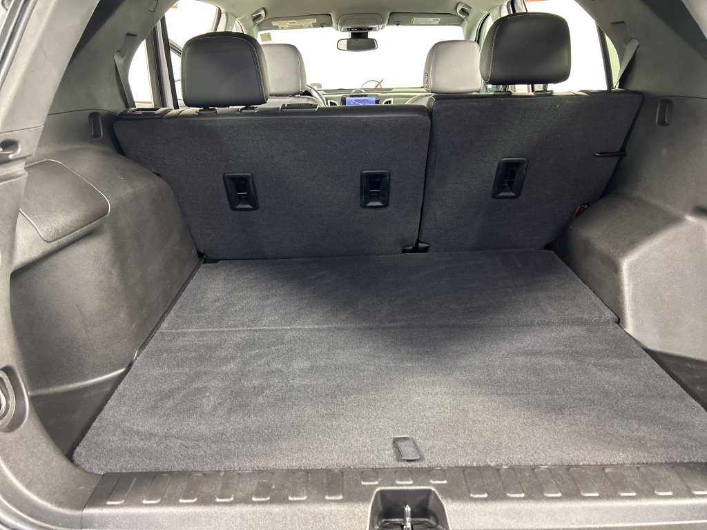 Used 2022 Chevrolet Equinox Premier FWD image 19