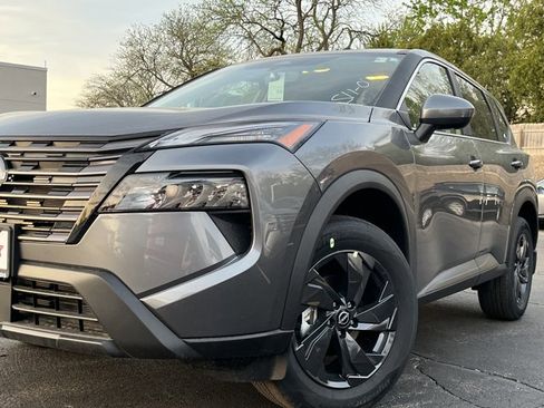 New 2026 Nissan Rogue SV w/ Cold Weather Package AWD/4WD image 31