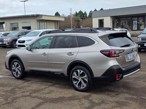 Used 2020 Subaru Outback Limited image 31