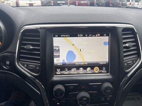 Used 2017 Jeep Grand Cherokee Trailhawk AWD/4WD image 12