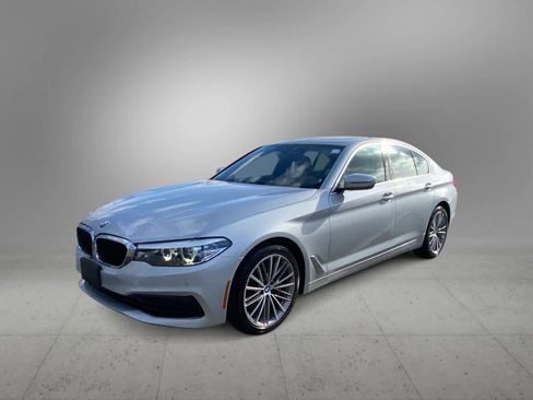 Used 2020 BMW 530i xDrive 530i xDrive w/ Premium Package image 7