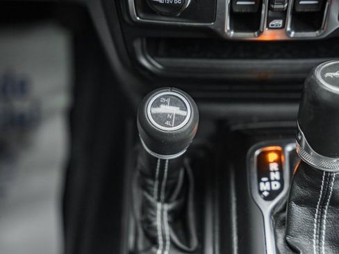 Used 2021 Jeep Gladiator Overland w/ Popular Equipment Package image 32