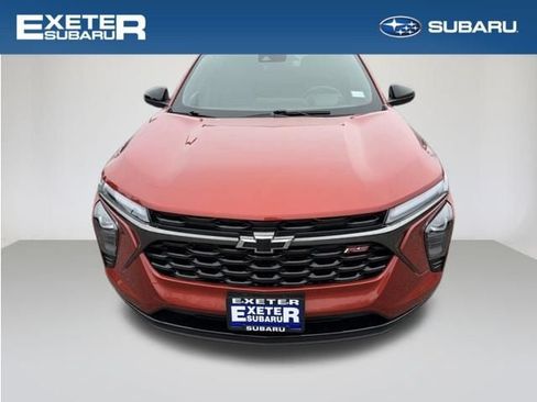 Used 2024 Chevrolet Trax RS w/ Driver Confidence Package FWD image 2