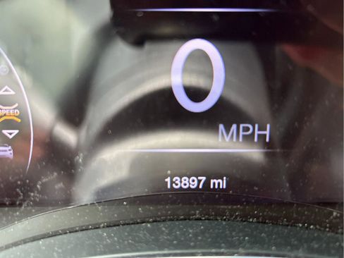 Used 2020 Jeep Grand Cherokee Limited RWD image 27