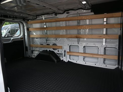 Used 2025 Ford Transit 250 Low Roof w/ Exterior Upgrade Package RWD image 18