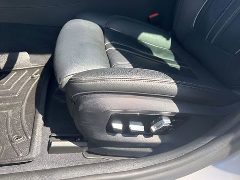 Used 2019 BMW M550i xDrive AWD/4WD image 10