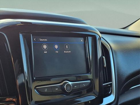 Used 2021 Chevrolet Traverse LS image 26