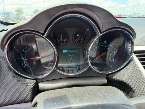 Used 2014 Chevrolet Cruze LT w/ Sun, Sound and Sport Package FWD image 16