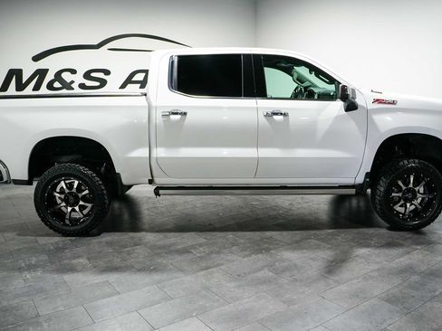 Used 2022 Chevrolet Silverado 1500 LTZ AWD/4WD image 6