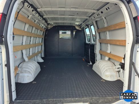 Certified 2024 Chevrolet Express 2500 w/ Driver Convenience Package image 7