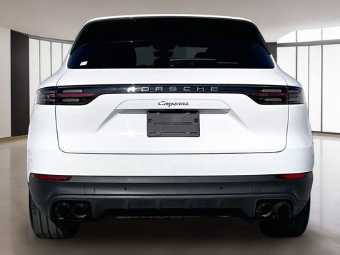 Used 2022 Porsche Cayenne image 5