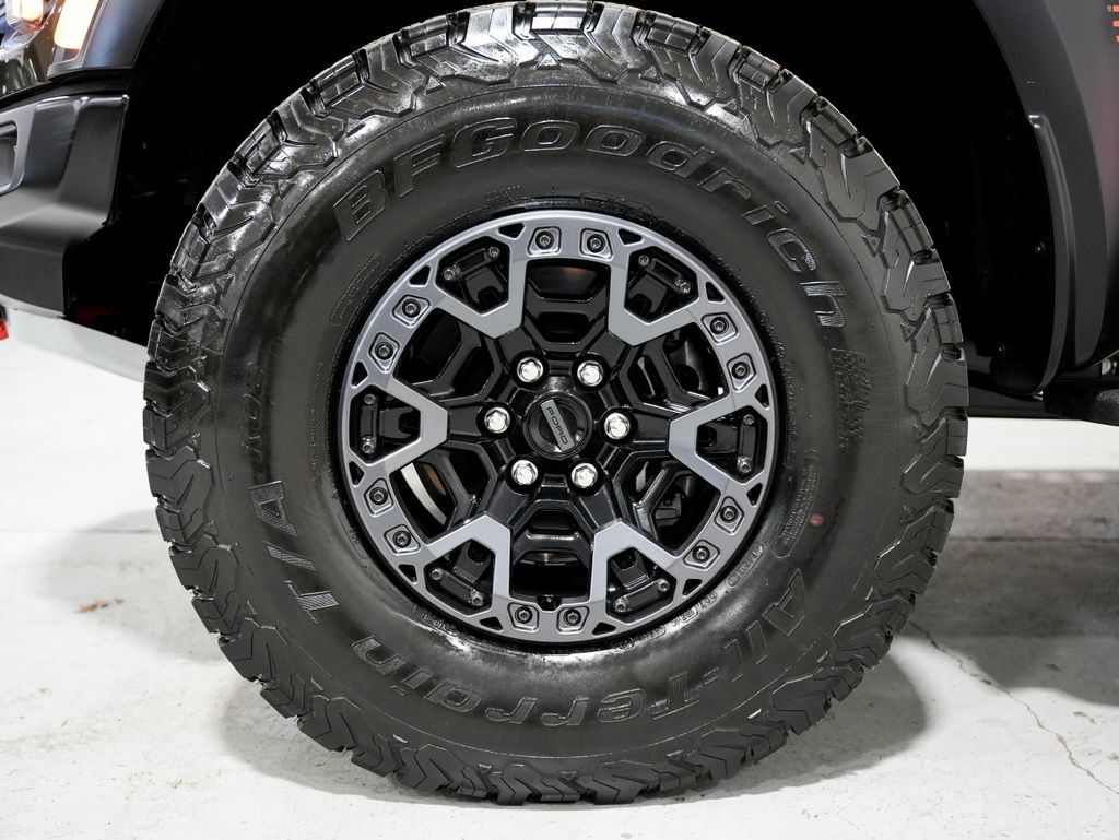 Used 2025 Ford F150 Raptor w/ Equipment Group 803A Raptor R AWD/4WD image 38