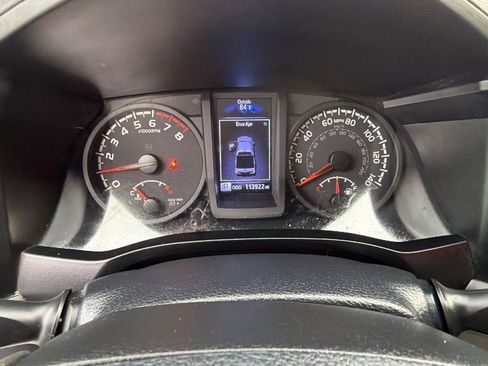 Used 2020 Toyota Tacoma SR AWD/4WD image 25
