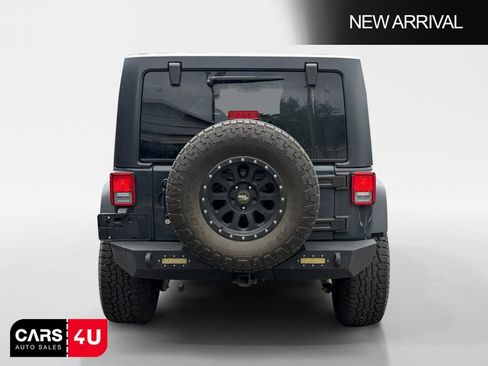 Used 2017 Jeep Wrangler Unlimited Sport w/ Quick Order Package 24S AWD/4WD image 6