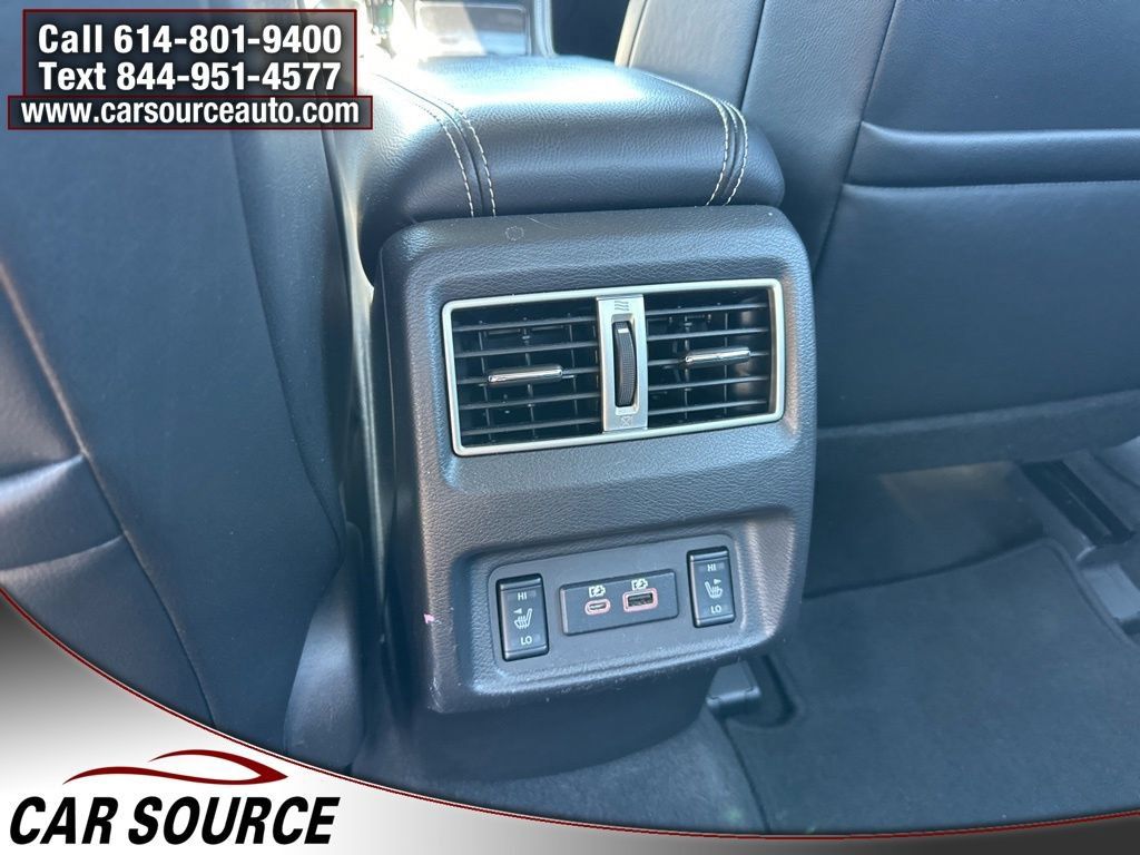 Used 2023 Nissan Maxima SL FWD image 17