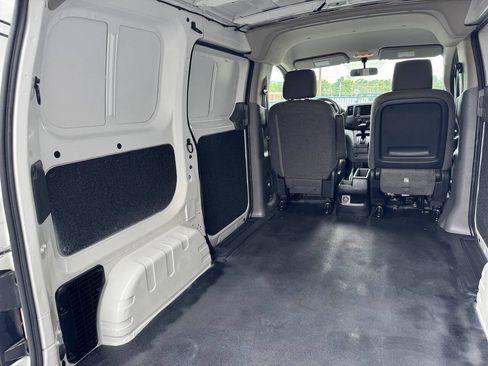 Used 2020 Nissan NV200 SV w/ Back Door Glass Package FWD image 11