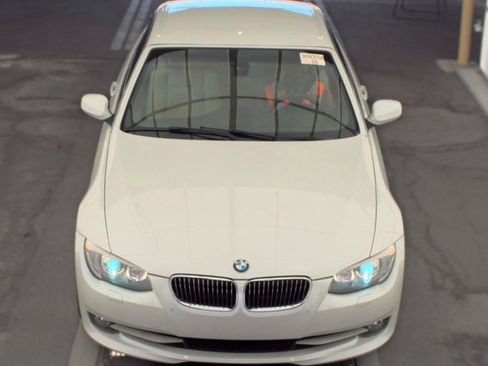 Used 2013 BMW 328i Convertible RWD image 2