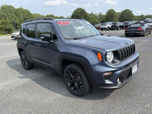 Used 2023 Jeep Renegade Altitude w/ Sun/Sound Group AWD/4WD image 27