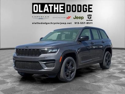 New 2025 Jeep Grand Cherokee Laredo