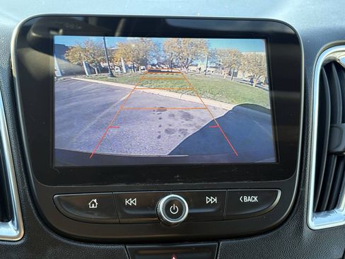 Used 2016 Chevrolet Malibu LT FWD image 24