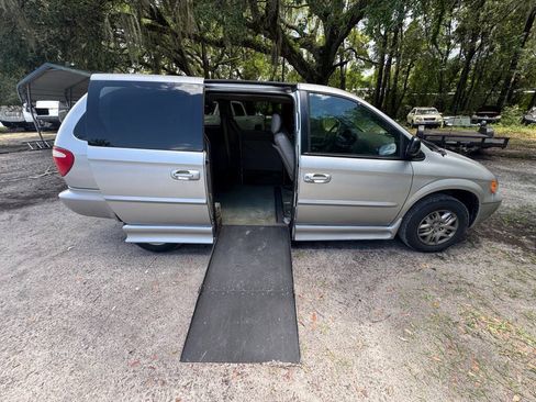 Used 2001 Dodge Grand Caravan Sport FWD image 6