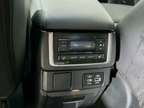 Used 2023 Subaru Ascent Limited w/ Technology Package AWD/4WD image 35