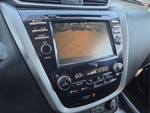 Used 2019 Nissan Murano S FWD image 16