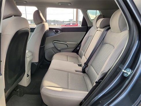 Used 2023 Kia Soul EX image 12
