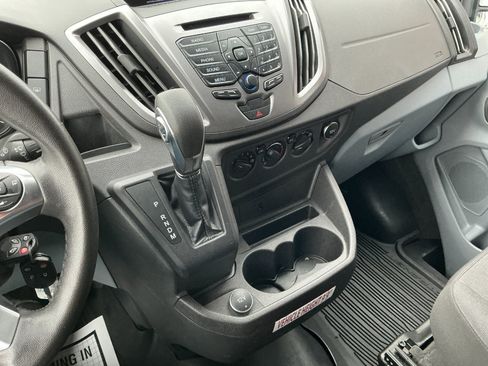 Used 2019 Ford Transit 150 XLT image 17