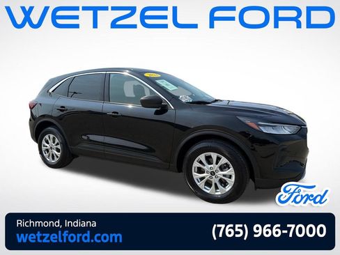 Used 2023 Ford Escape Active AWD/4WD image 1