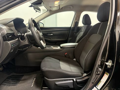 Used 2024 Nissan Sentra SV image 11