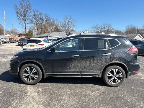 Used 2018 Nissan Rogue SL w/ Premium Package image 2