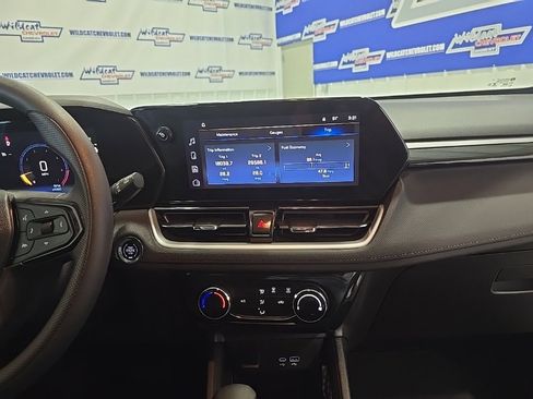 Used 2025 Chevrolet TrailBlazer LT image 30