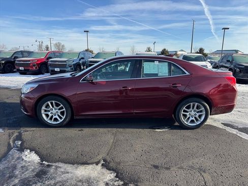 Used 2016 Chevrolet Malibu LT w/ Power Convenience Package image 2