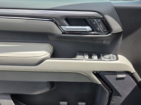 New 2026 Chevrolet Silverado 1500 ZR2 AWD/4WD image 12