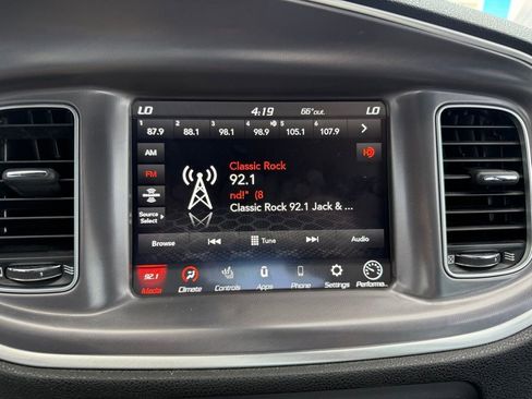 Used 2019 Dodge Charger Scat Pack image 9